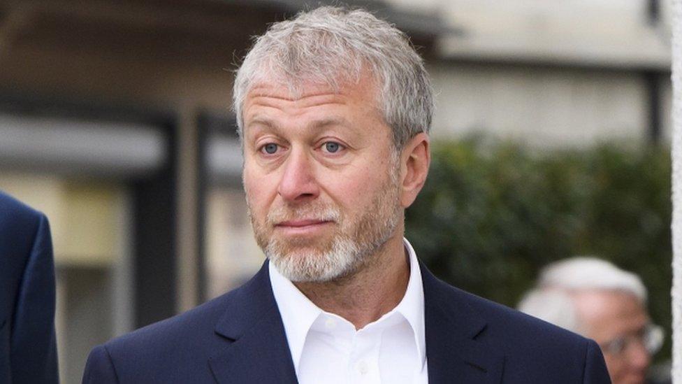 UK Government Faces Criticism Over Abramovich's $2.3 Billion Ukraine Fund
